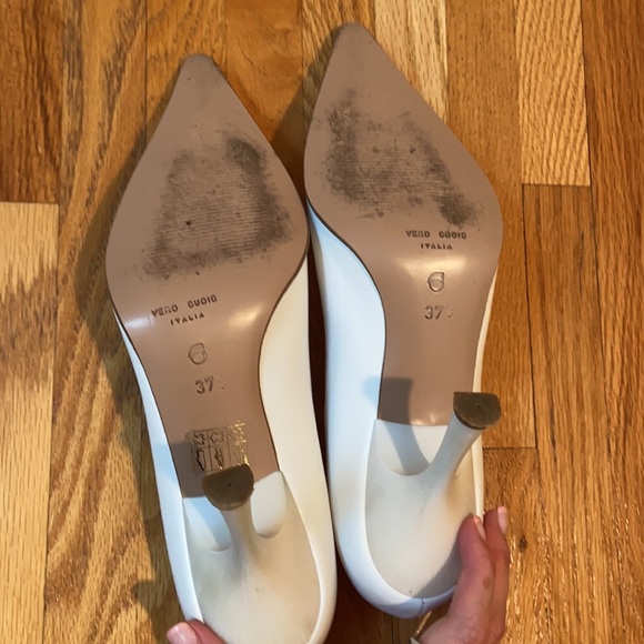 Giorgio Fabiani White Leather Pointed Pumps Size 7 - Picture 11 of 13